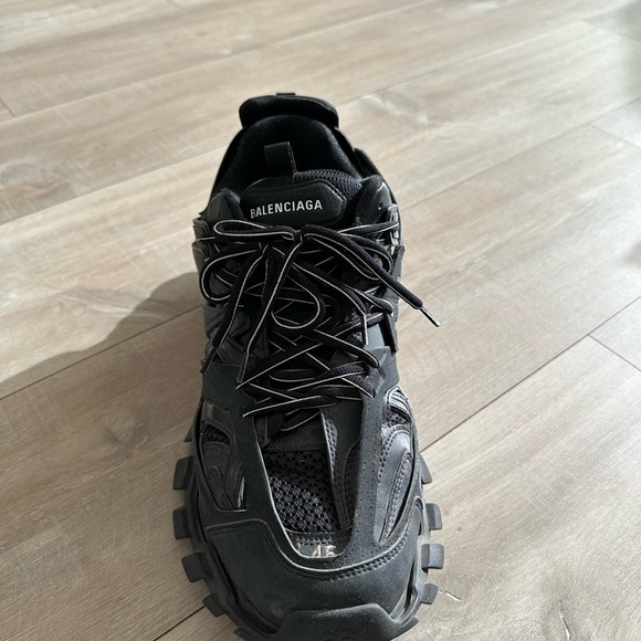 Balenciaga Track Sneaker - Picture 8 of 10